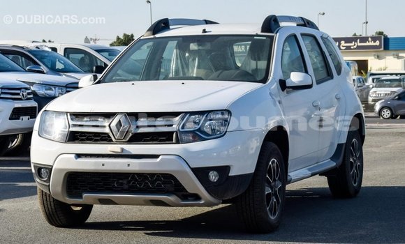 Buy Import Renault Duster White Car in Import - Dubai in Iles Buy Import Renault Duster White Car in Import - Dubai in Iles