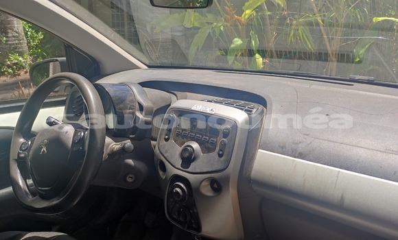 Acheter Occasion Voiture Peugeot 108 Blanc à Mont–Dore, Sud Acheter Occasion Voiture Peugeot 108 Blanc à Mont–Dore, Sud