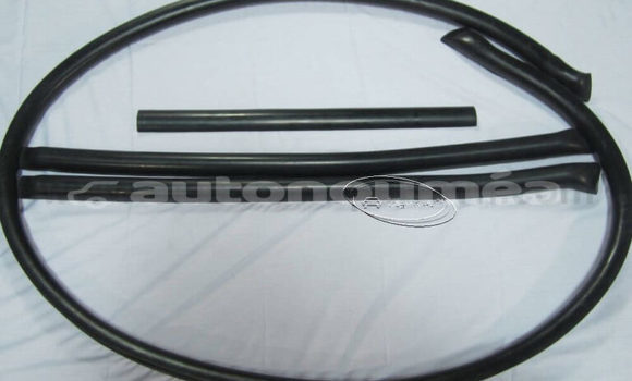 Acheter Neuf Voiture Mercedes-Benz SLC-klasse Gris à Kone, Nord Acheter Neuf Voiture Mercedes-Benz SLC-klasse Gris à Kone, Nord