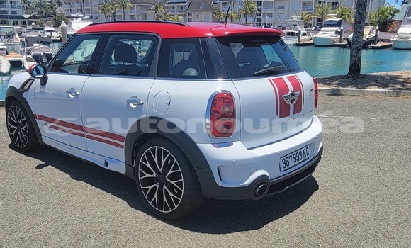 Acheter Occasion Voiture MINI Countryman Blanc à Noumea, Sud Acheter Occasion Voiture MINI Countryman Blanc à Noumea, Sud