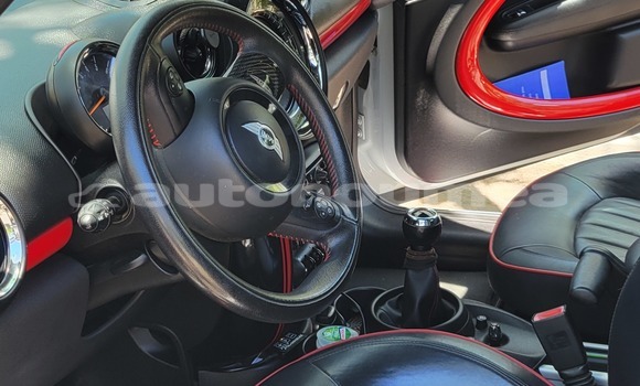 Acheter Occasion Voiture MINI Countryman Blanc à Noumea, Sud Acheter Occasion Voiture MINI Countryman Blanc à Noumea, Sud