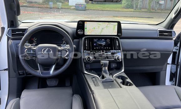 Acheter Occasion Voiture Lexus LX Blanc à Bouloupari, Sud Acheter Occasion Voiture Lexus LX Blanc à Bouloupari, Sud