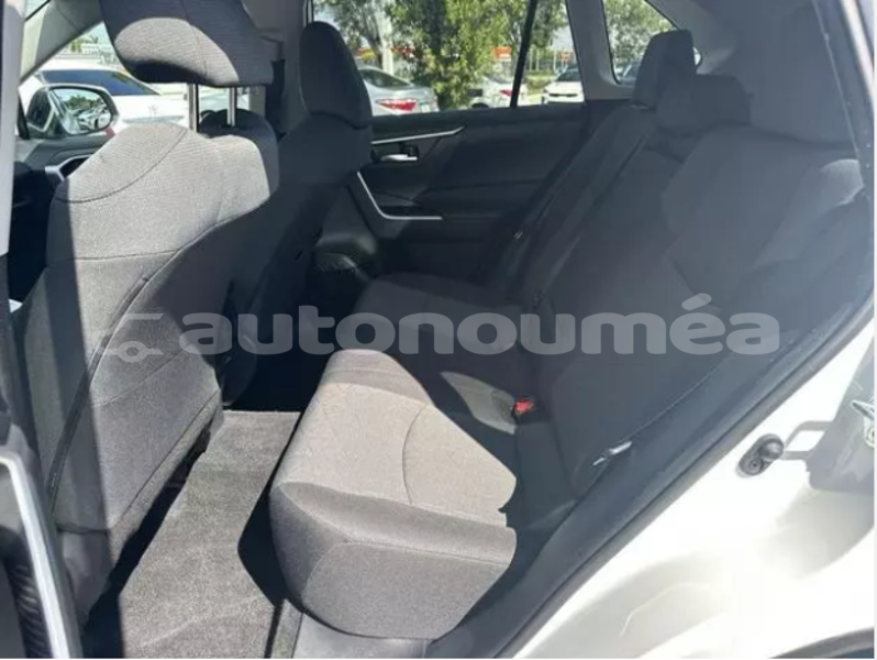 Big with watermark toyota rav4 nord canala 4919