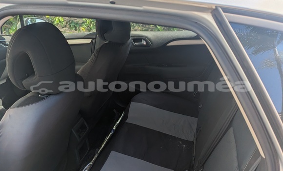 Acheter Occasion Voiture Citroen C4 Gris à Noumea, Sud Acheter Occasion Voiture Citroen C4 Gris à Noumea, Sud