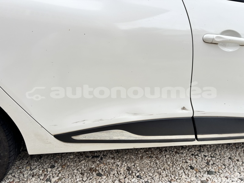 Big with watermark renault clio sud noumea 4937