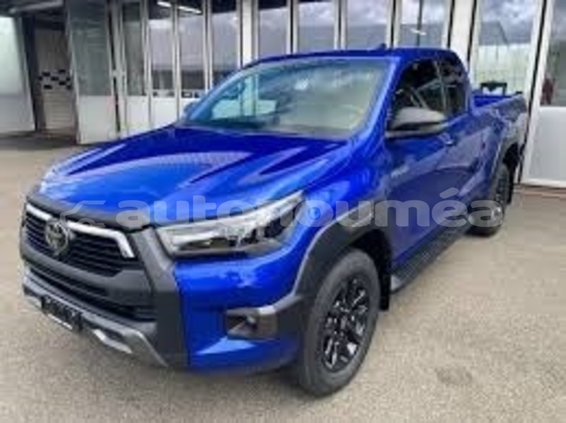 Big with watermark toyota hilux sud noumea 4944