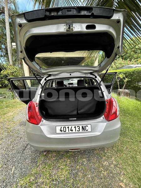 Big with watermark suzuki swift sud noumea 4946