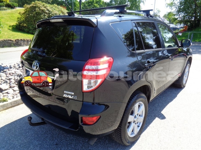 Big with watermark toyota rav4 nord koumac 4947