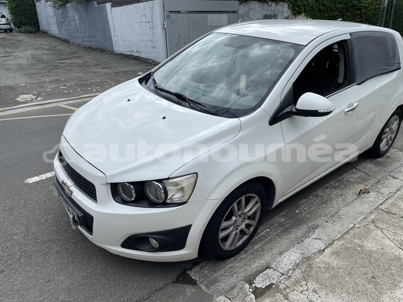 Big with watermark chevrolet sonic sud noumea 4951