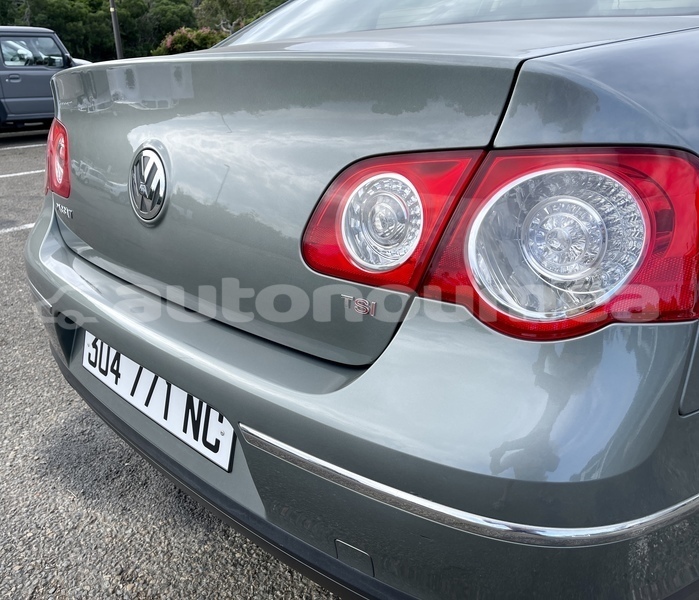 Big with watermark volkswagen passat sud noumea 4964