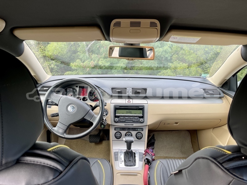 Big with watermark volkswagen passat sud noumea 4964