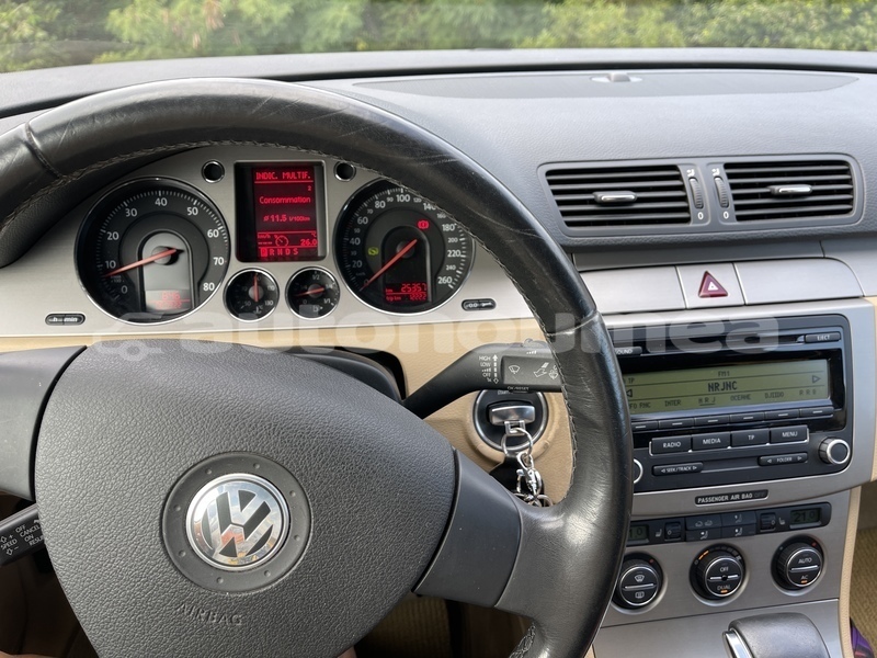 Big with watermark volkswagen passat sud noumea 4964