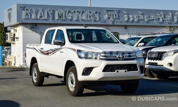 Buy Import Toyota Hilux White Car in Import - Dubai in Iles Buy Import Toyota Hilux White Car in Import - Dubai in Iles