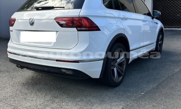 Acheter Occasion Voiture Volkswagen Tiguan Blanc à Noumea, Sud Acheter Occasion Voiture Volkswagen Tiguan Blanc à Noumea, Sud