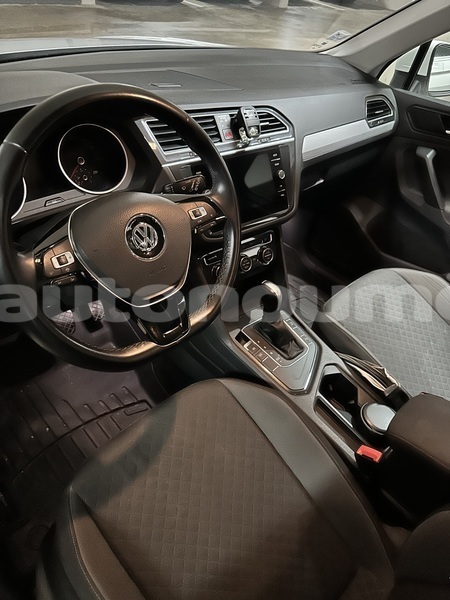 Big with watermark volkswagen tiguan sud noumea 4972