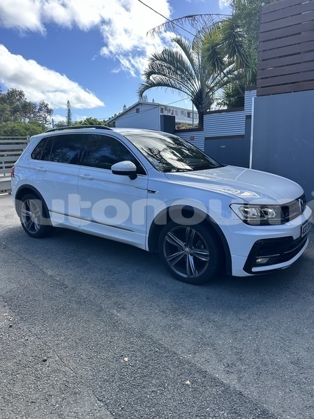 Big with watermark volkswagen tiguan sud noumea 4972
