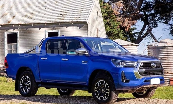 Buy Used Toyota Hilux White Car in Noumea in Sud Buy Used Toyota Hilux White Car in Noumea in Sud