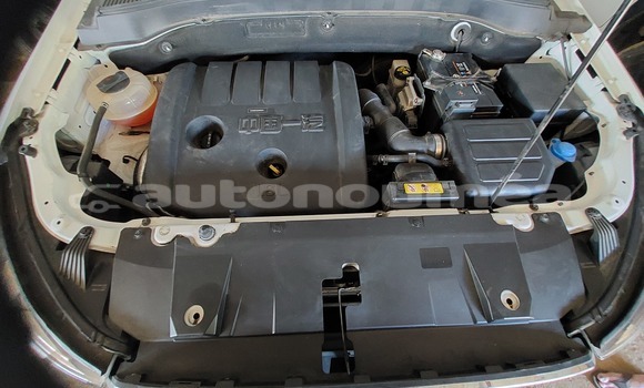 Buy Used FAW Besturn B50 White Car in La Foa in Sud Buy Used FAW Besturn B50 White Car in La Foa in Sud