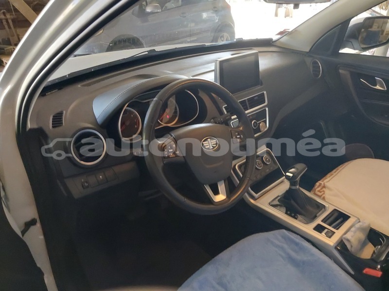 Big with watermark faw besturn b50 sud la foa 4983