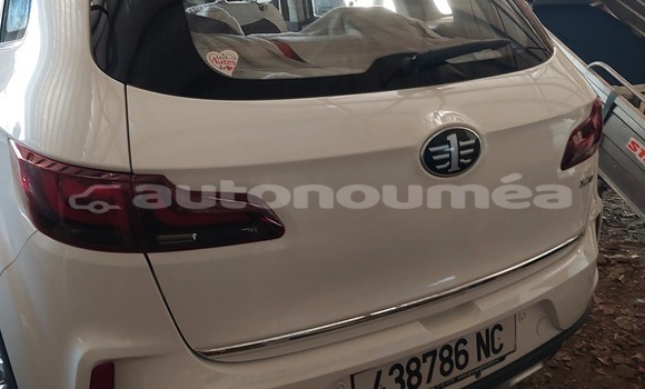 Buy Used FAW Besturn B50 White Car in La Foa in Sud Buy Used FAW Besturn B50 White Car in La Foa in Sud
