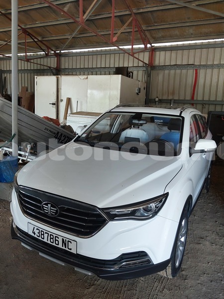 Big with watermark faw besturn b50 sud la foa 4983