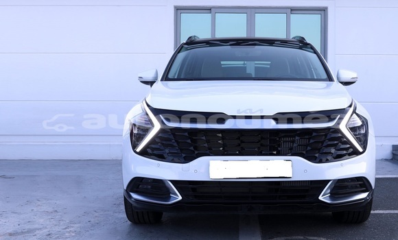 Buy Used Kia Sportage White Car in Noumea in Sud Buy Used Kia Sportage White Car in Noumea in Sud