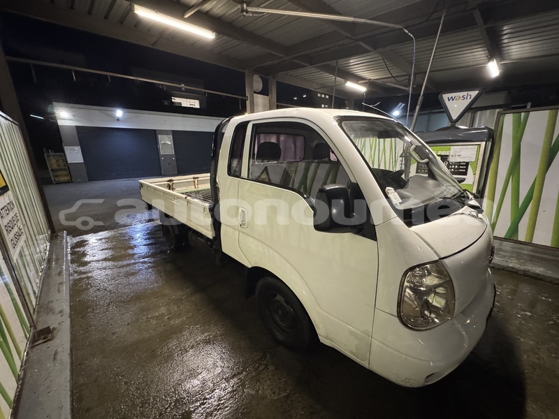 Big with watermark kia k3 sud paita 4996