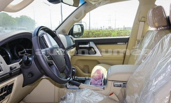 Acheter Occasion Voiture Toyota Land Cruiser Blanc à Noumea, Sud Acheter Occasion Voiture Toyota Land Cruiser Blanc à Noumea, Sud