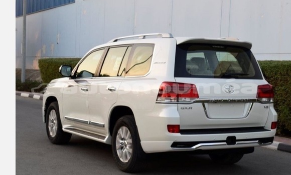 Acheter Occasion Voiture Toyota Land Cruiser Blanc à Noumea, Sud Acheter Occasion Voiture Toyota Land Cruiser Blanc à Noumea, Sud