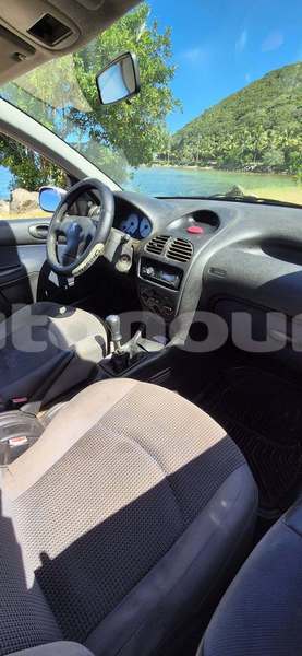 Big with watermark peugeot 206 sud noumea 5010