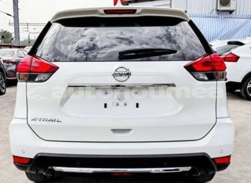 Big with watermark nissan xtrail sud noumea 5012