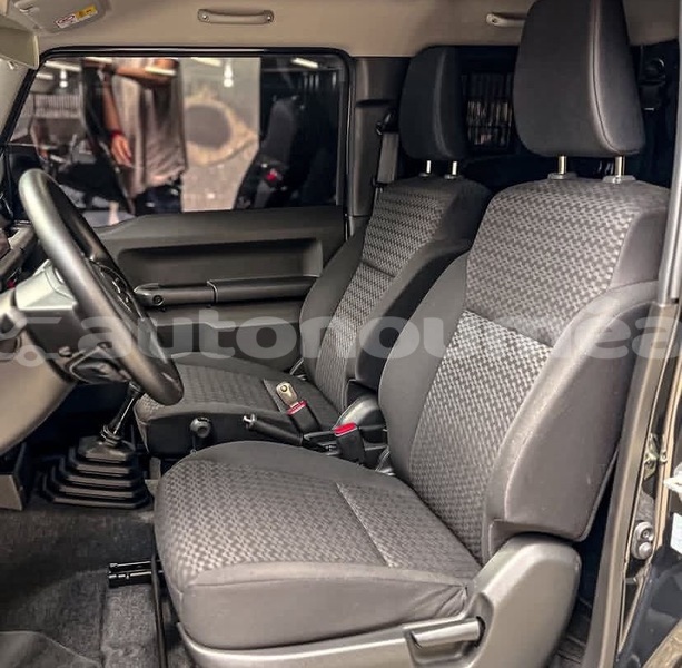 Big with watermark suzuki jimny sud noumea 5015