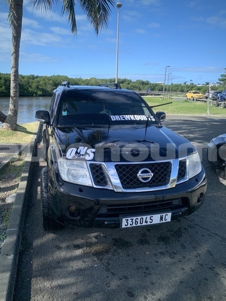 Big with watermark nissan pathfinder sud noumea 5017