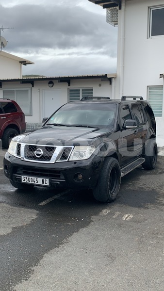 Big with watermark nissan pathfinder sud noumea 5017