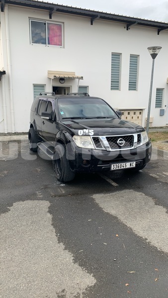 Big with watermark nissan pathfinder sud noumea 5017