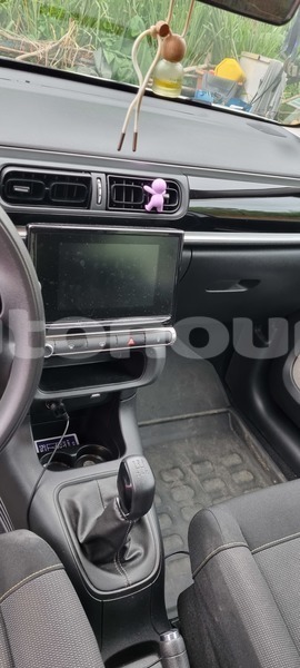 Big with watermark citroen c3 sud noumea 5018