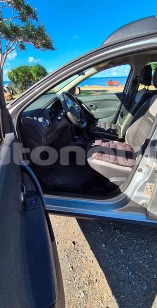 Big with watermark dacia sandero sud noumea 5029