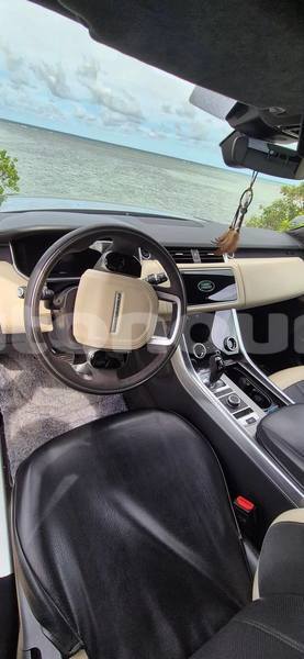 Big with watermark land rover range rover sport sud noumea 5033