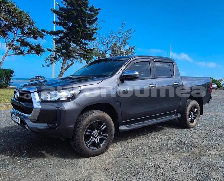 Big with watermark toyota hiluxe revo sud noumea 5038