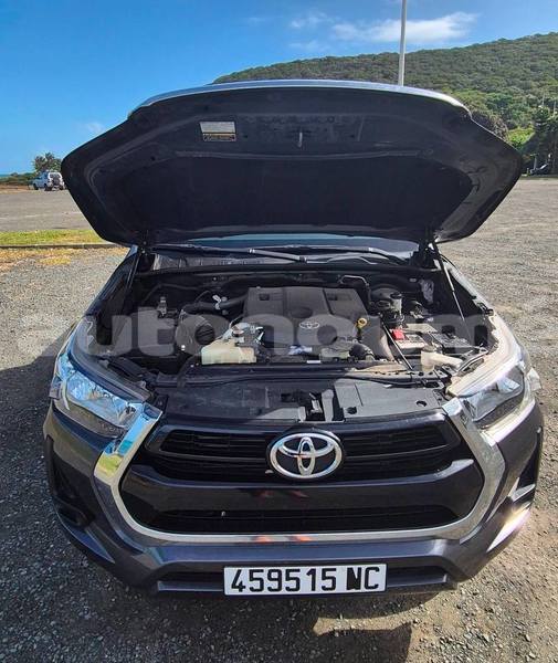 Big with watermark toyota hiluxe revo sud noumea 5038
