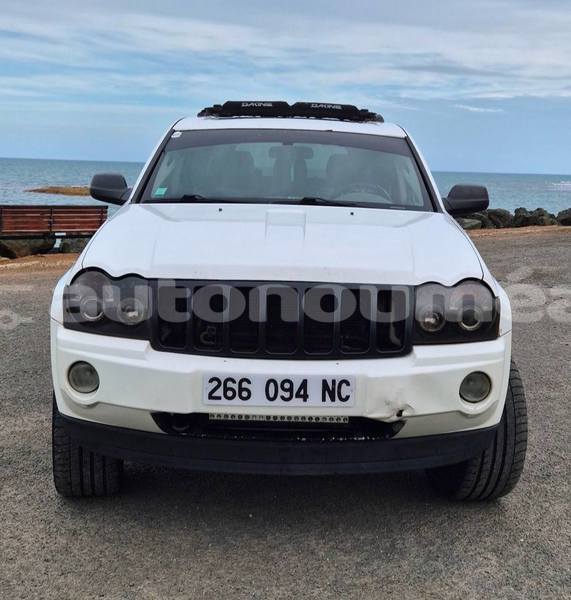 Big with watermark jeep cherokee sud noumea 5041