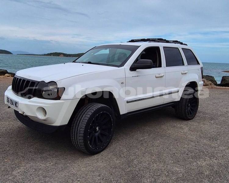 Big with watermark jeep cherokee sud noumea 5041
