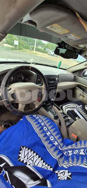 Big with watermark jeep cherokee sud noumea 5041