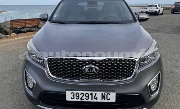 Buy Used Kia Sorrento Silver Car in Noumea in Sud Buy Used Kia Sorrento Silver Car in Noumea in Sud