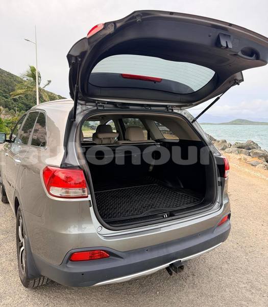 Big with watermark kia sorrento sud noumea 5042