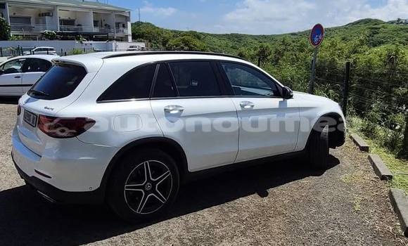Acheter Occasion Voiture Mercedes-Benz AMG GLC Blanc à Noumea, Sud Acheter Occasion Voiture Mercedes-Benz AMG GLC Blanc à Noumea, Sud