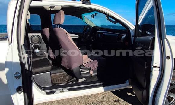 Acheter Occasion Voiture Toyota Hilux Blanc à Noumea, Sud Acheter Occasion Voiture Toyota Hilux Blanc à Noumea, Sud