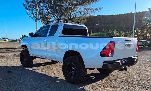 Acheter Occasion Voiture Toyota Hilux Blanc à Noumea, Sud Acheter Occasion Voiture Toyota Hilux Blanc à Noumea, Sud