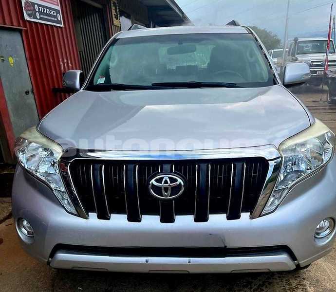 Big with watermark toyota prado sud noumea 5052