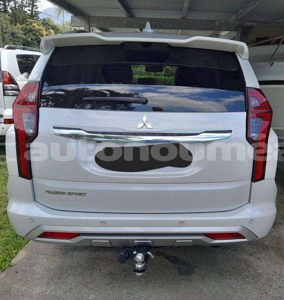 Big with watermark mitsubishi pajero sport sud noumea 5057